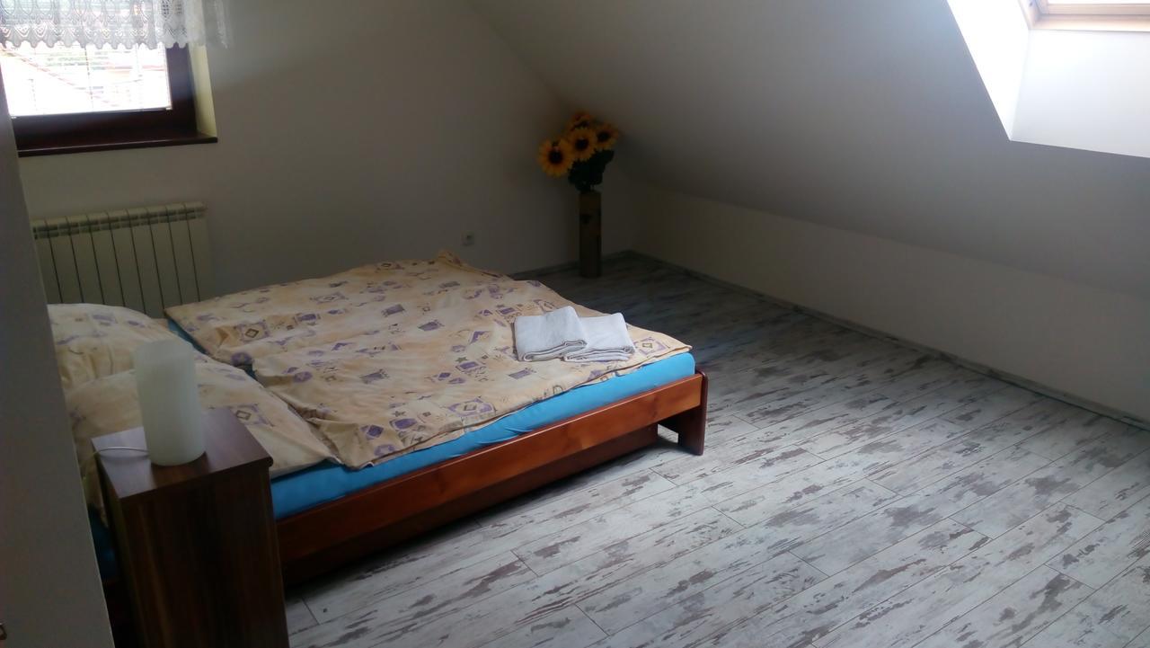 Apartment Zelezny Hrozen วาลติตซา ภายนอก รูปภาพ
